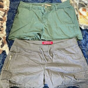 2 pairs of shorts